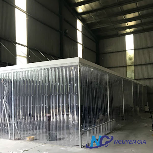 Rèm nhựa PVC quây khu vực trong nhà xưởng