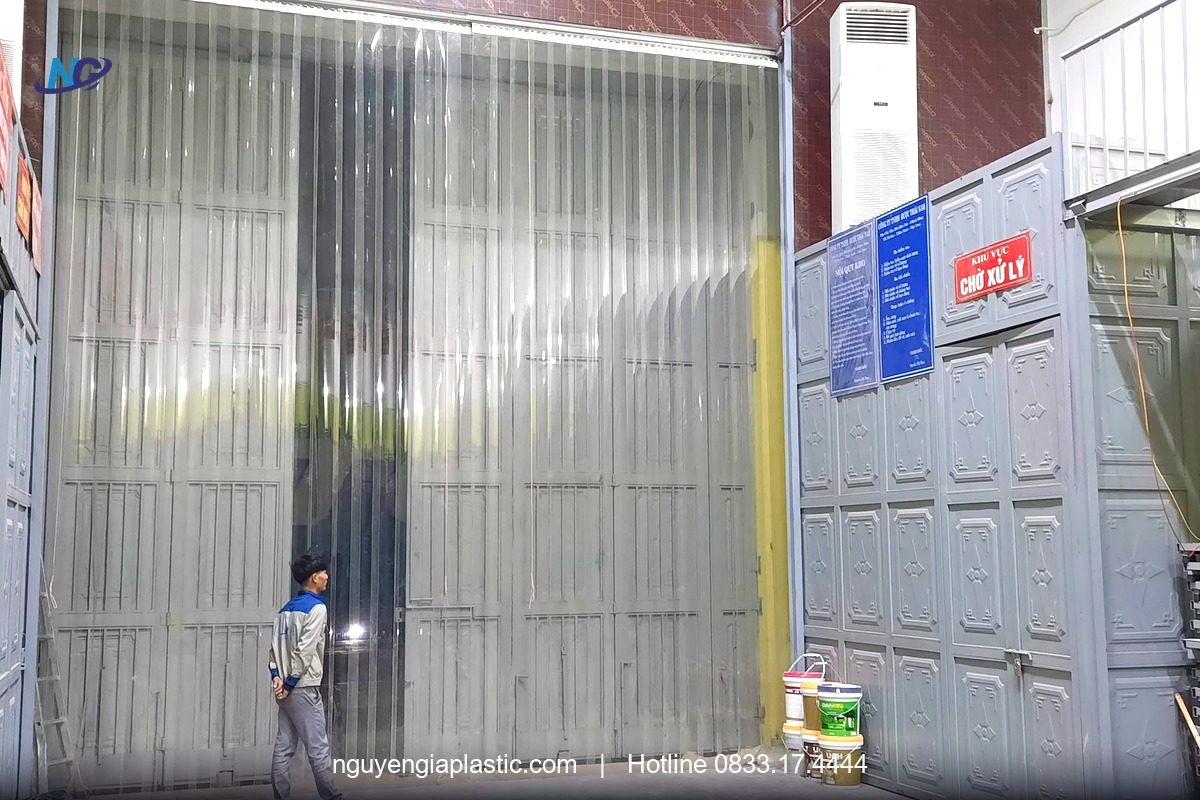 Rèm nhựa PVC lắp đặt thực tế tại Ninh Bình