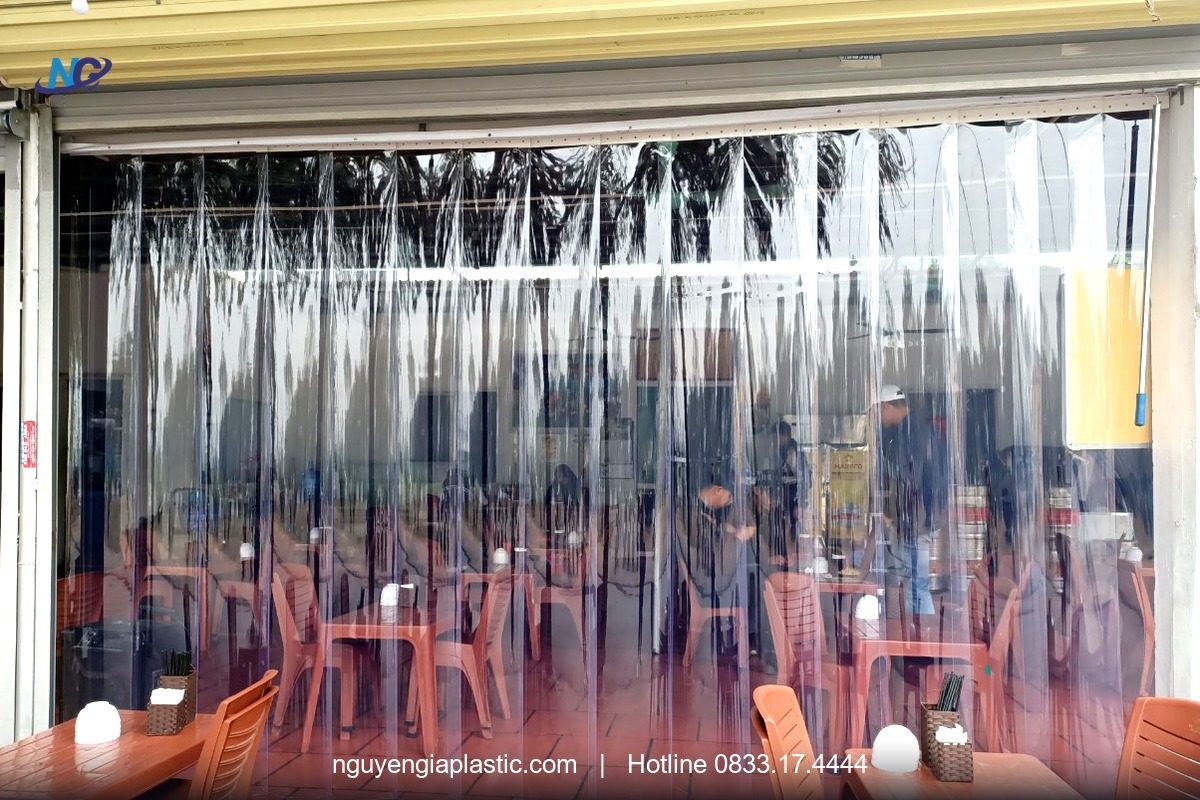 Rèm nhựa PVC lắp đặt thực tế tại Quảng Ngãi