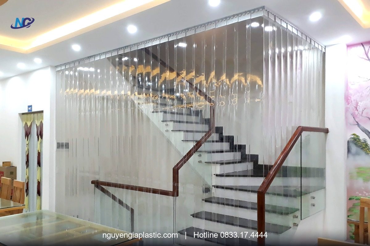 Rèm nhựa PVC lắp đặt thực tế tại Tuyên Quang