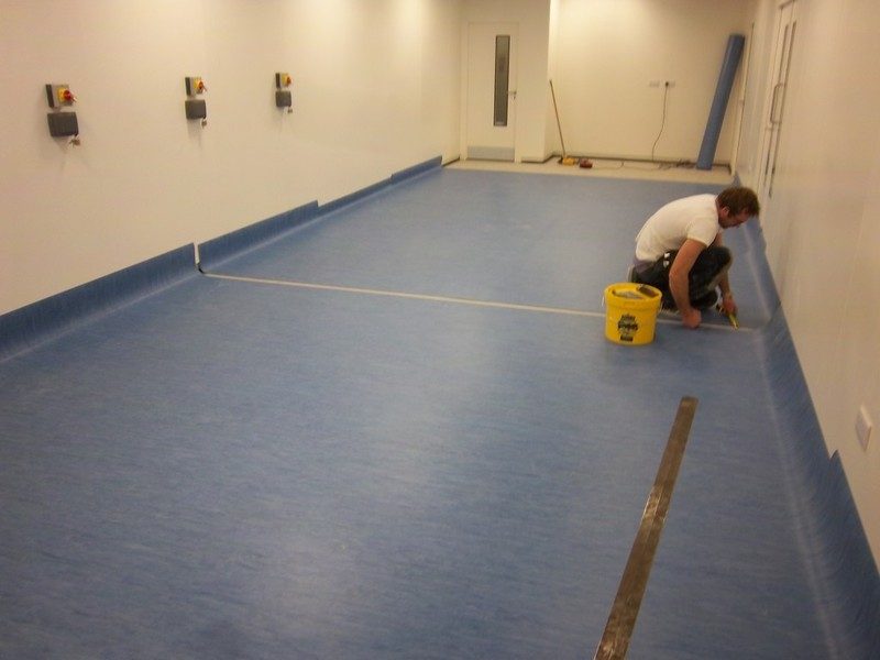 Sàn nhựa vinyl chống tĩnh điện cho phòng sạch