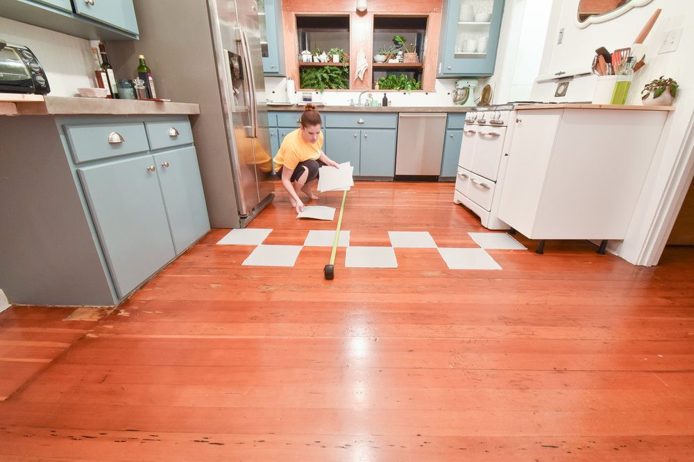 Đo đạc chuẩn bị thi công sàn vinyl