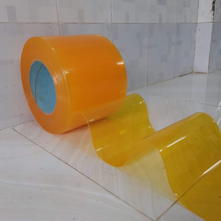 Cuộn nhựa PVC màu vàng trong