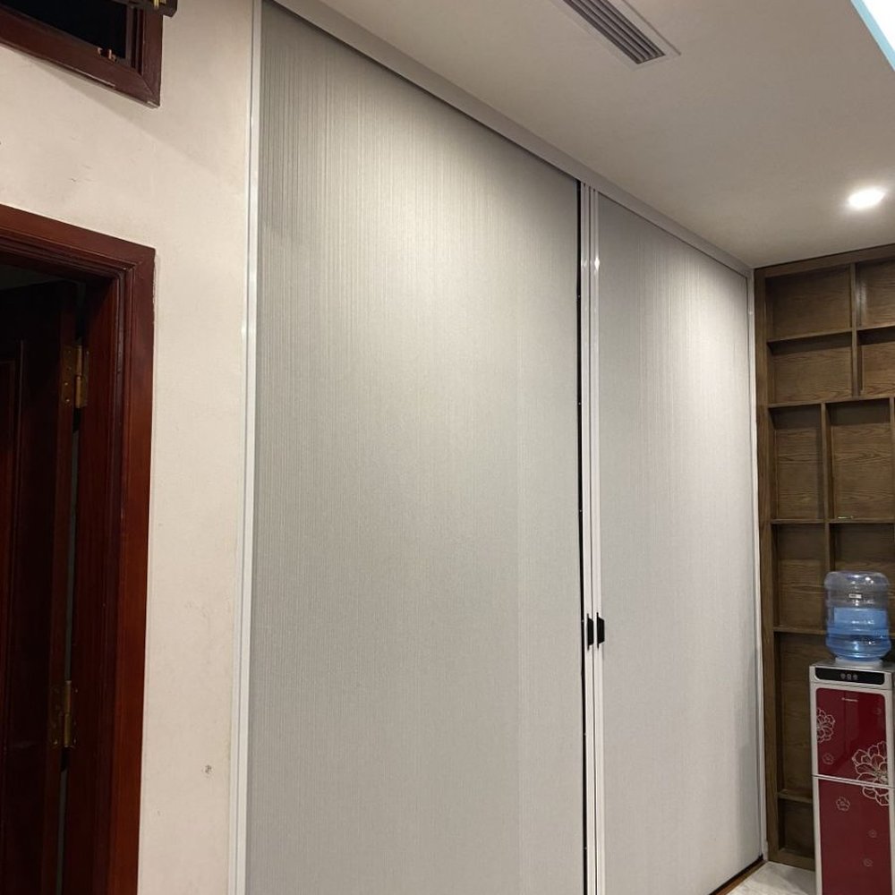 Rèm tổ ong ngăn lạnh điều hòa lắp trong phòng khách