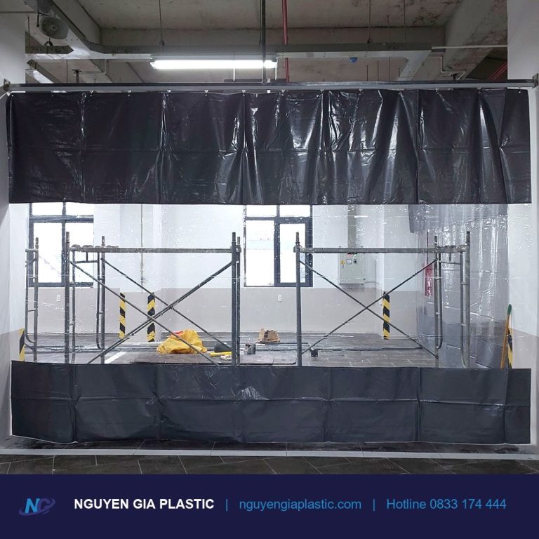 Vách nhựa ngăn phòng PVC lắp tại công trình xây dựng