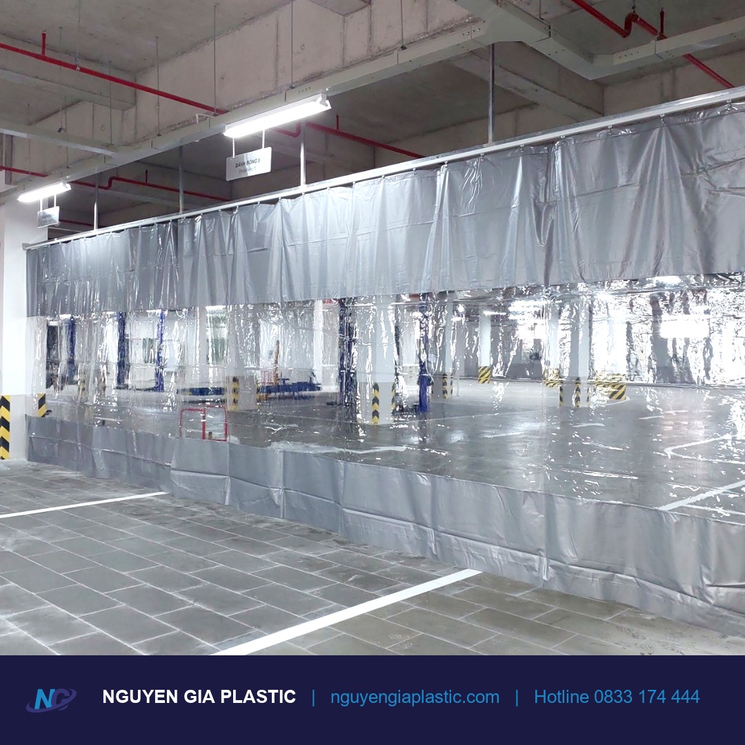 Vách nhựa PVC ngăn bụi lắp tại công trình